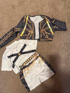 Kpop Demon hunter Outfit
Halloween Demen Costumes Pop Singer